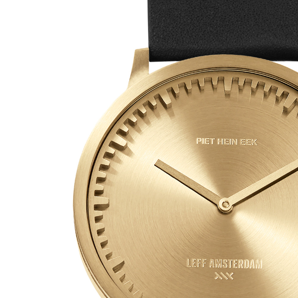 Tube Watch T40 Brass / Black Leather Strap bij webshop Philimonius