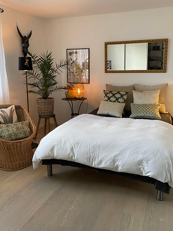 Vanilla Fly art deco kussen lotus bij webshop Philimonius