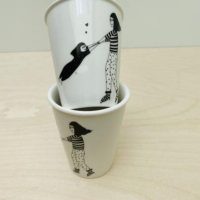 Beker swinging erika van Helen B bij Philimonius webshop