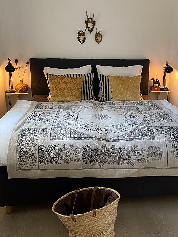 Vanilla Fly kussen  black & white 50x70 LA53