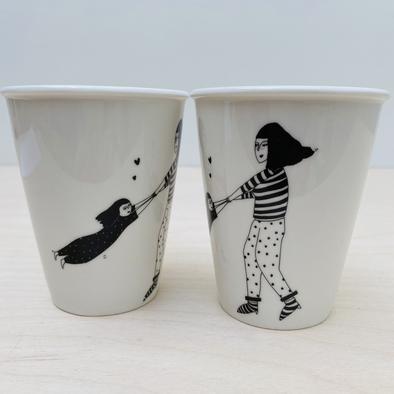 Beker swinging erika van Helen B bij Philimonius webshop 