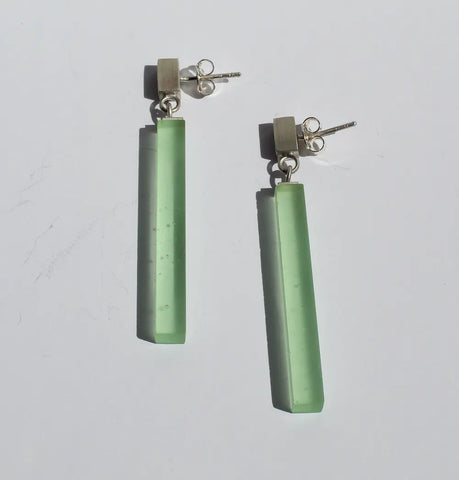 Beira oorringen SOULBOTTLE mint lang
